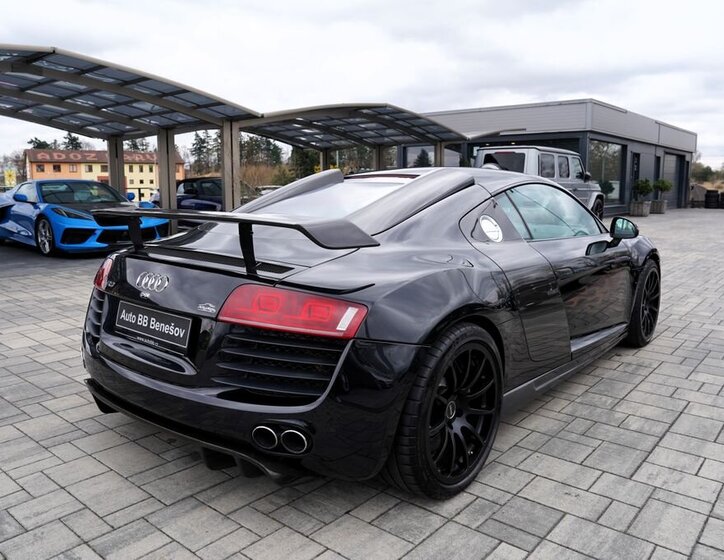 Audi R8 Kupé 4,2 l 309 kw