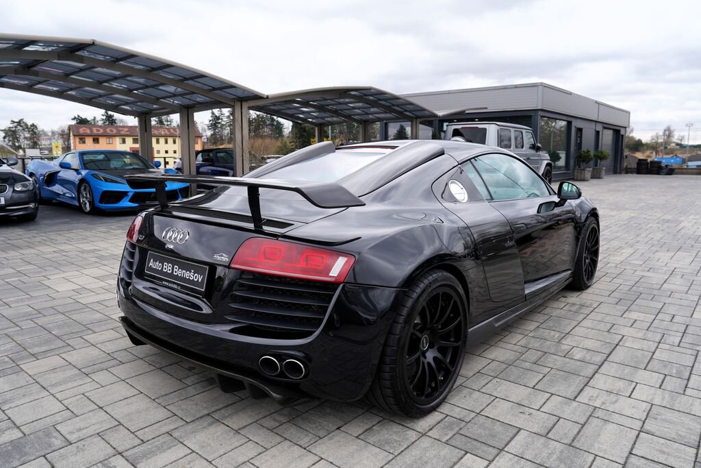 Audi R8 Kupé 4,2 l 309 kw