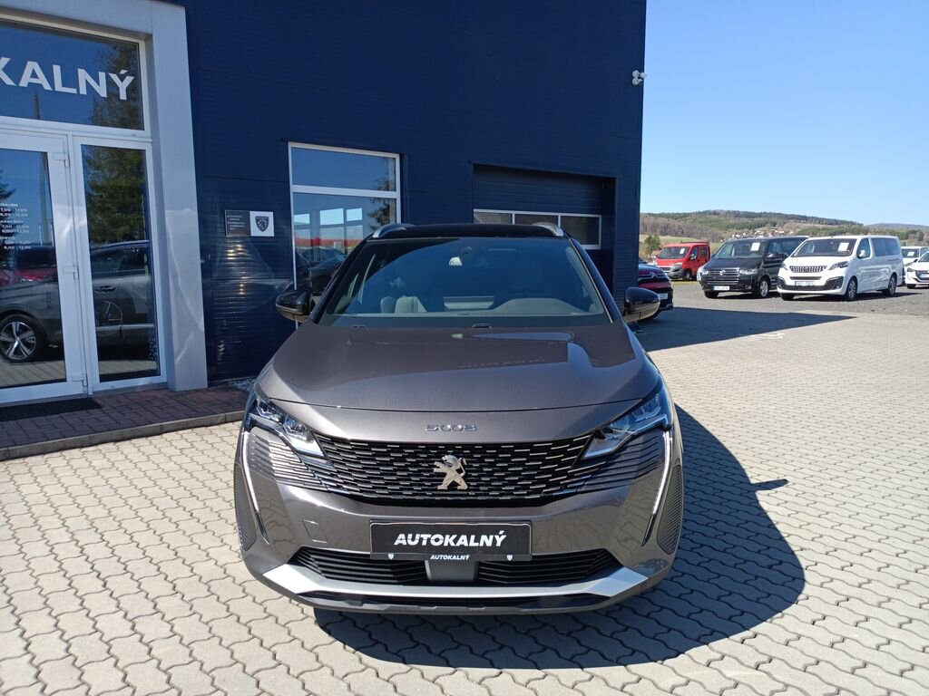 Peugeot 5008 SUV / Terénní 1,5 l 96 kw