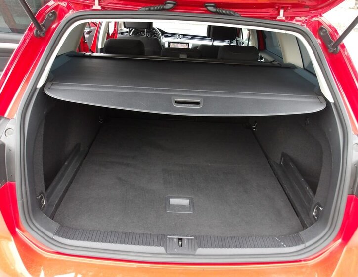 Volkswagen Passat Kombi 1,6 l 88 kw