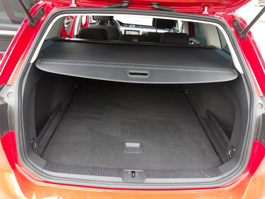 Volkswagen Passat Kombi 1,6 l 88 kw