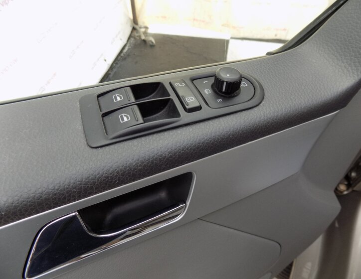 Volkswagen Multivan 26