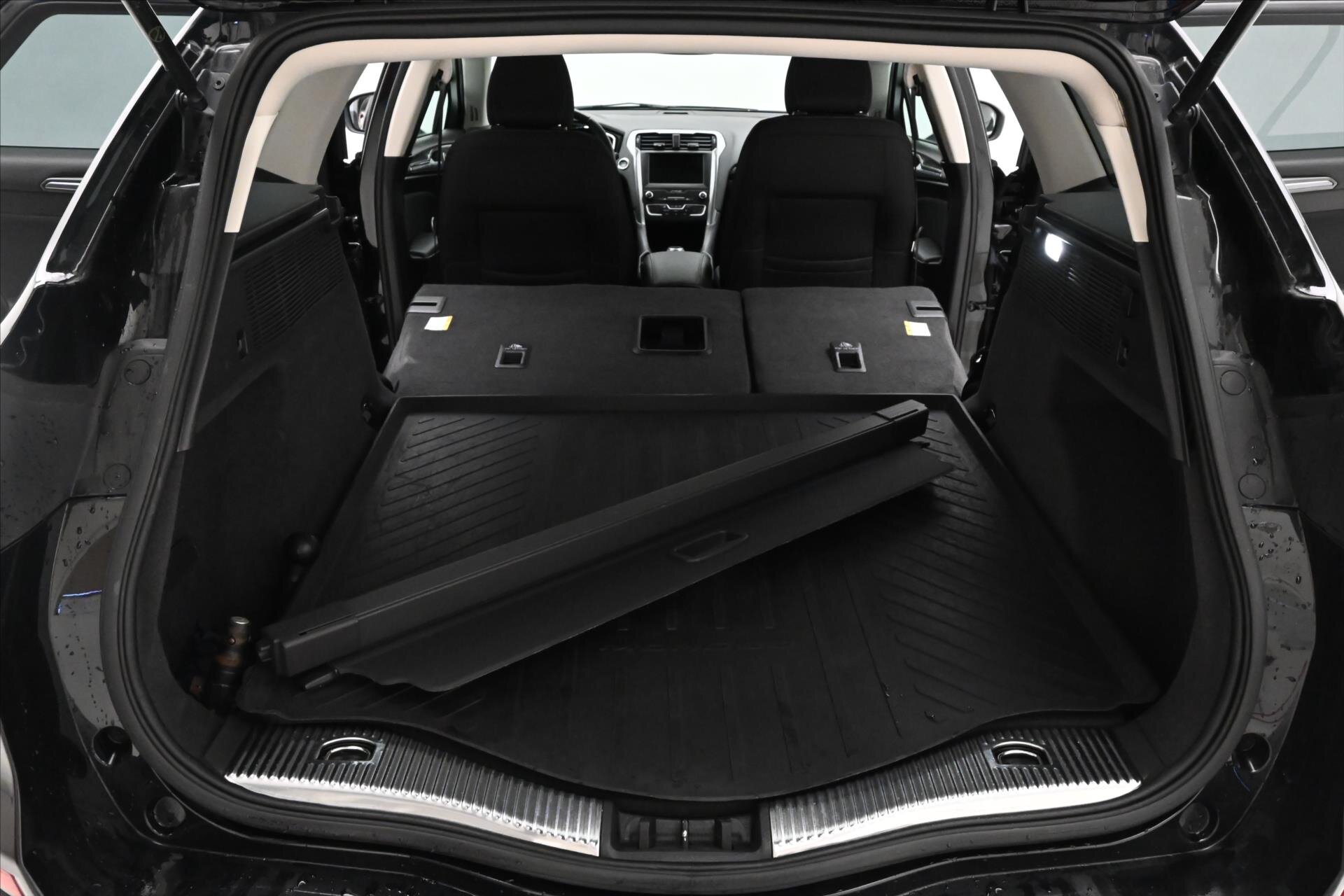 Ford Mondeo Kombi 2,0 l 140 kw