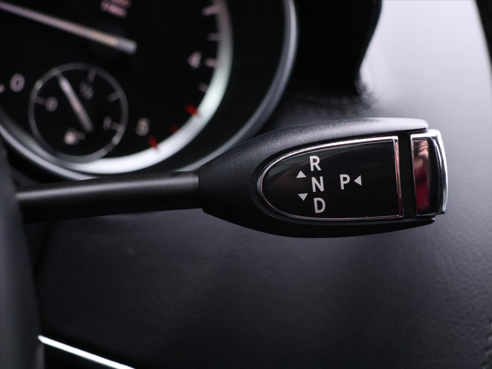 Mercedes-Benz GL SUV / Terénní 3,0 l 155 kw