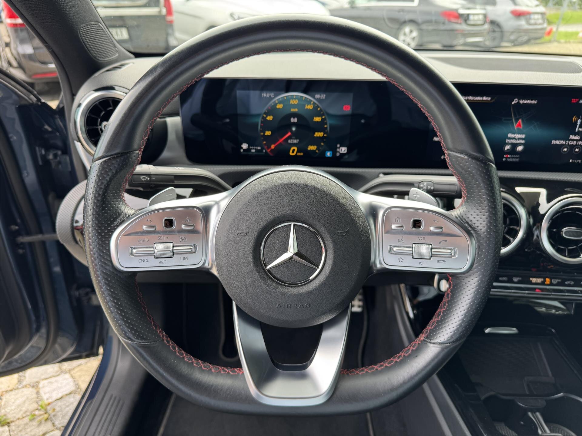 Mercedes-Benz Třídy A Sedan / Limuzína 1,3 l 120 kw