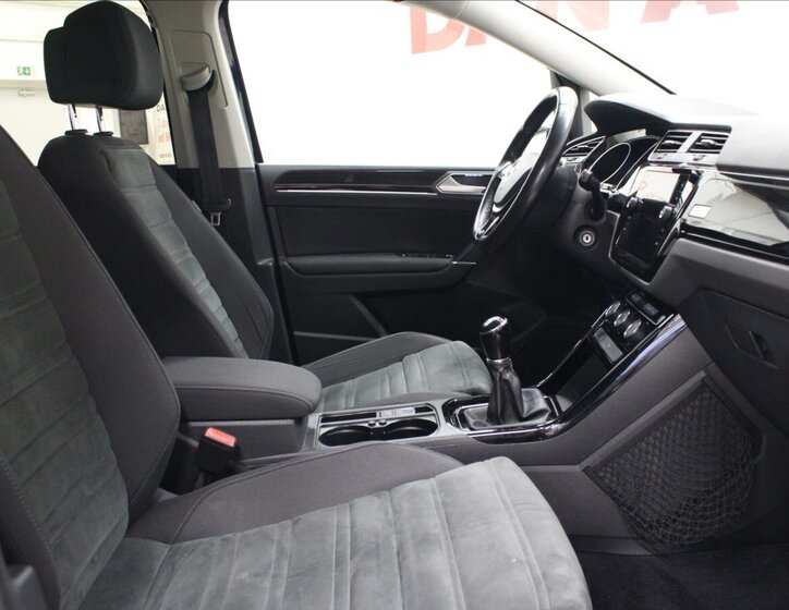 Volkswagen Touran Kombi 2,0 l 110 kw