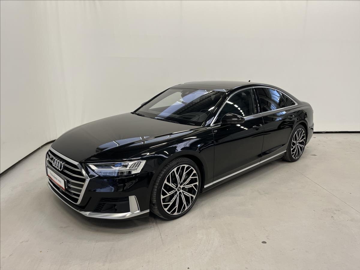 Audi S8