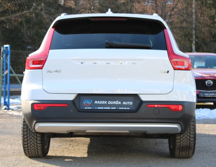 Volvo XC40 SUV 2,0 l 140 kw