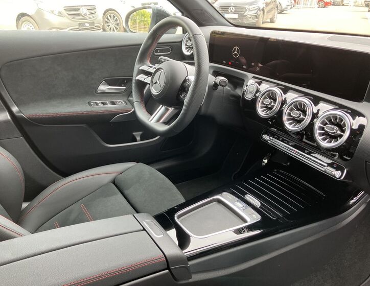 Mercedes-Benz Třídy A 12