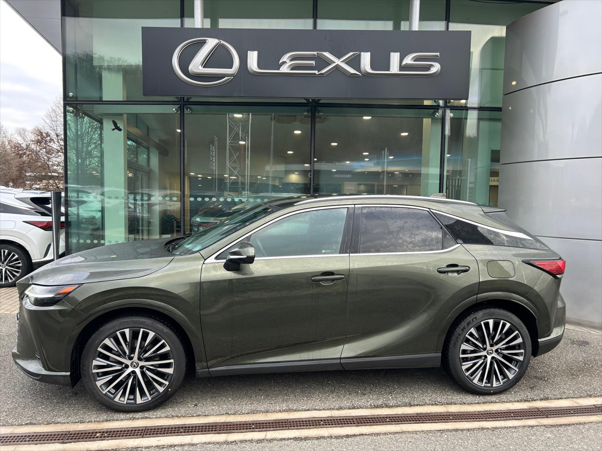 Lexus RX 350h SUV / Terénní 2,5 l 179 kw