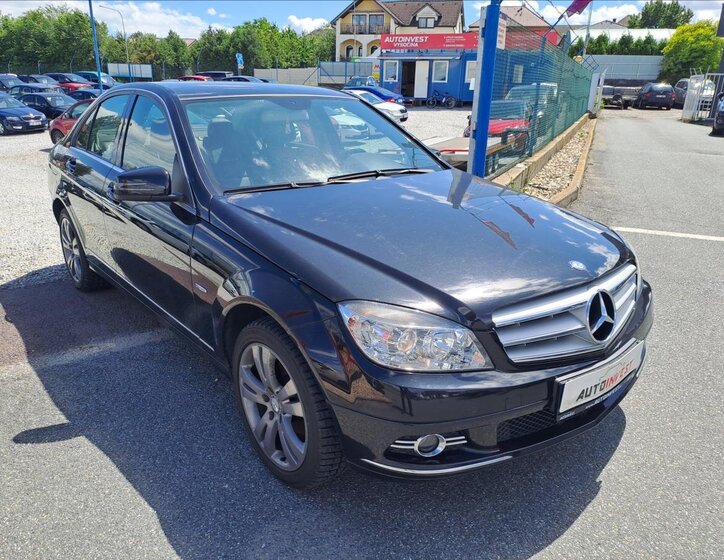 Mercedes-Benz Třídy C Sedan 1,6 l 115 kw
