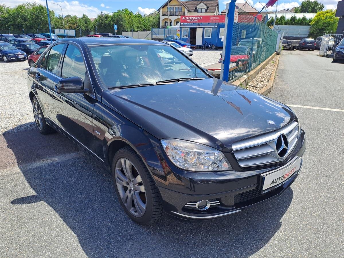 Mercedes-Benz Třídy C Sedan 1,6 l 115 kw