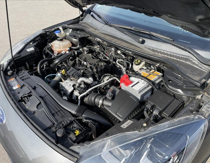 Ford Kuga SUV / Terénní 1,5 l 88 kw