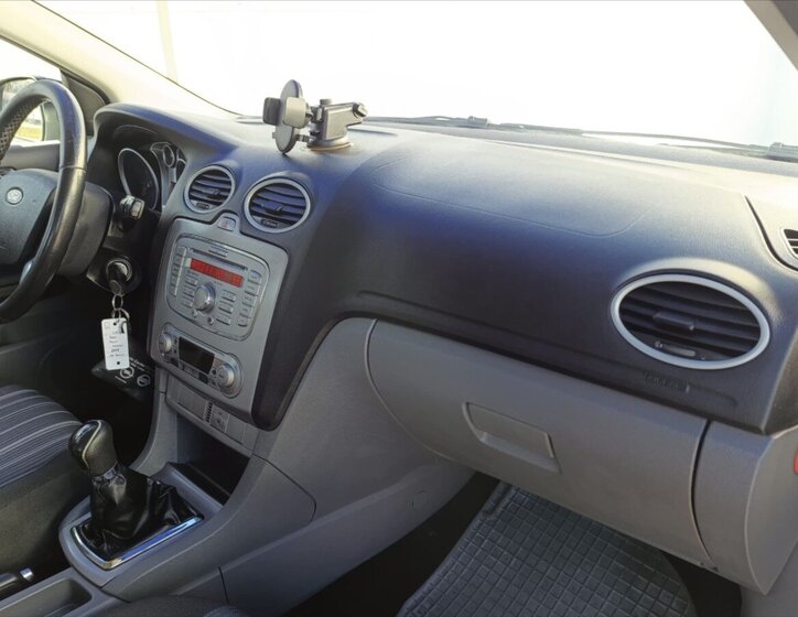 Ford Focus Kombi 1,6 l 74 kw