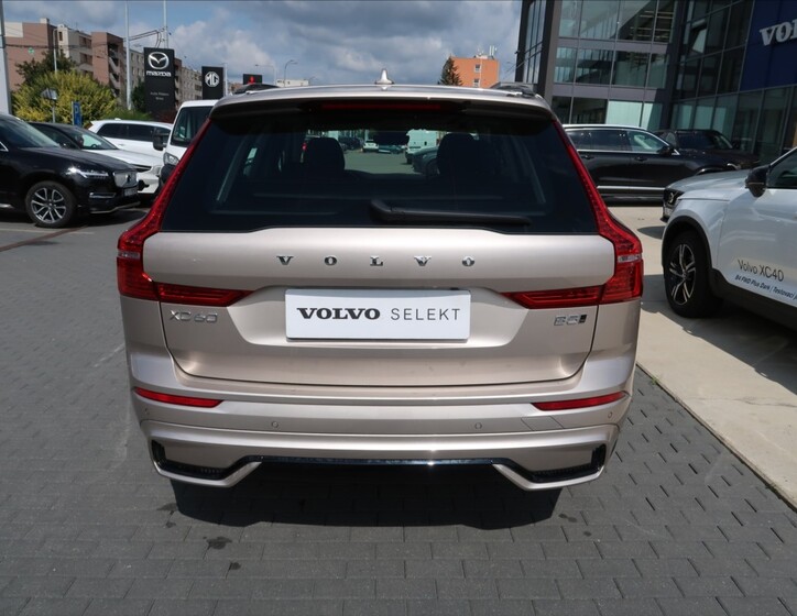 Volvo XC60 5