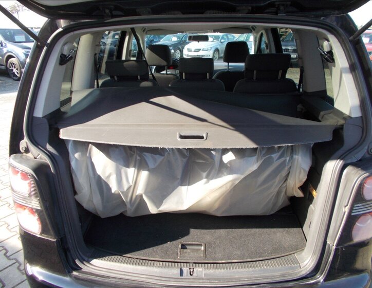 Volkswagen Touran MPV 1,9 l 77 kw