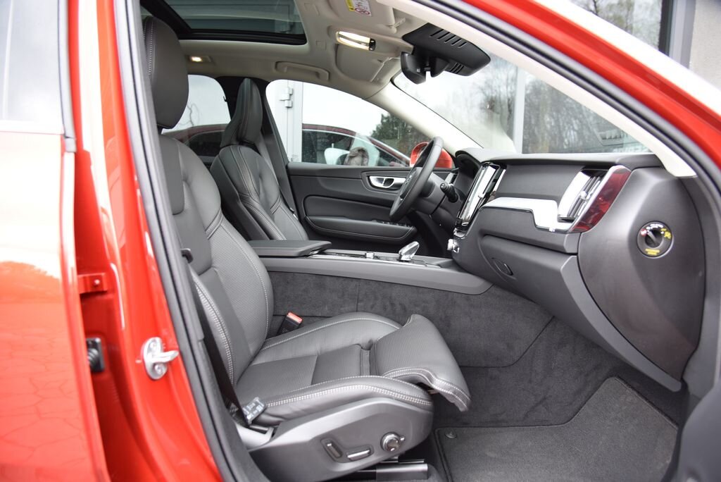 Volvo XC60 SUV / Terénní 2,0 l 186 kw