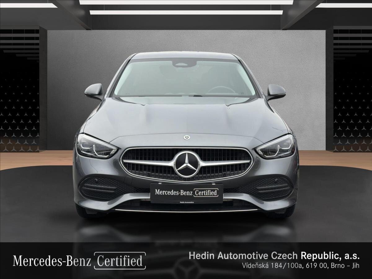 Mercedes-Benz Třídy C Sedan / Limuzína 2,0 l 145 kw
