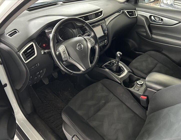 Nissan X-Trail SUV / Terénní 2,0 l 130 kw