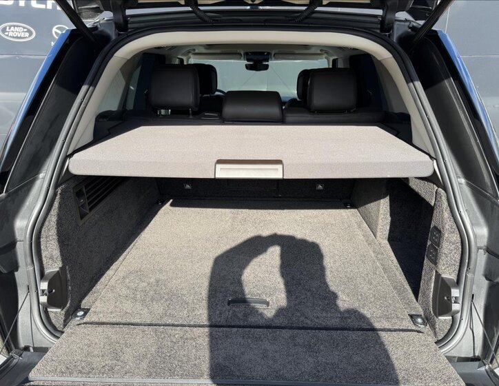 Land Rover Range Rover SUV 3,0 l 221 kw