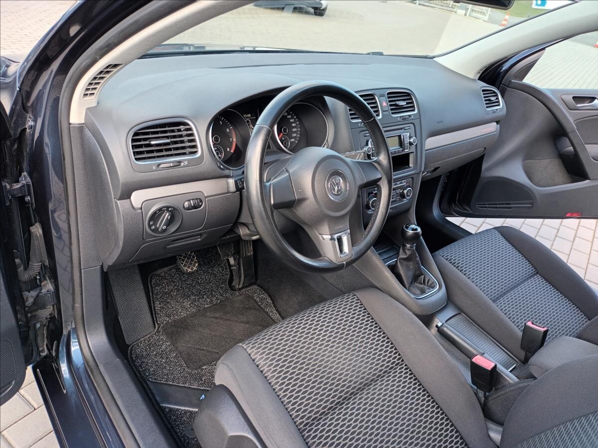 Volkswagen Golf Hatchback 1,4 l 59 kw