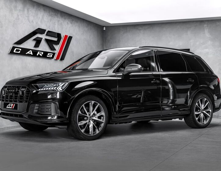 Audi Q7 1