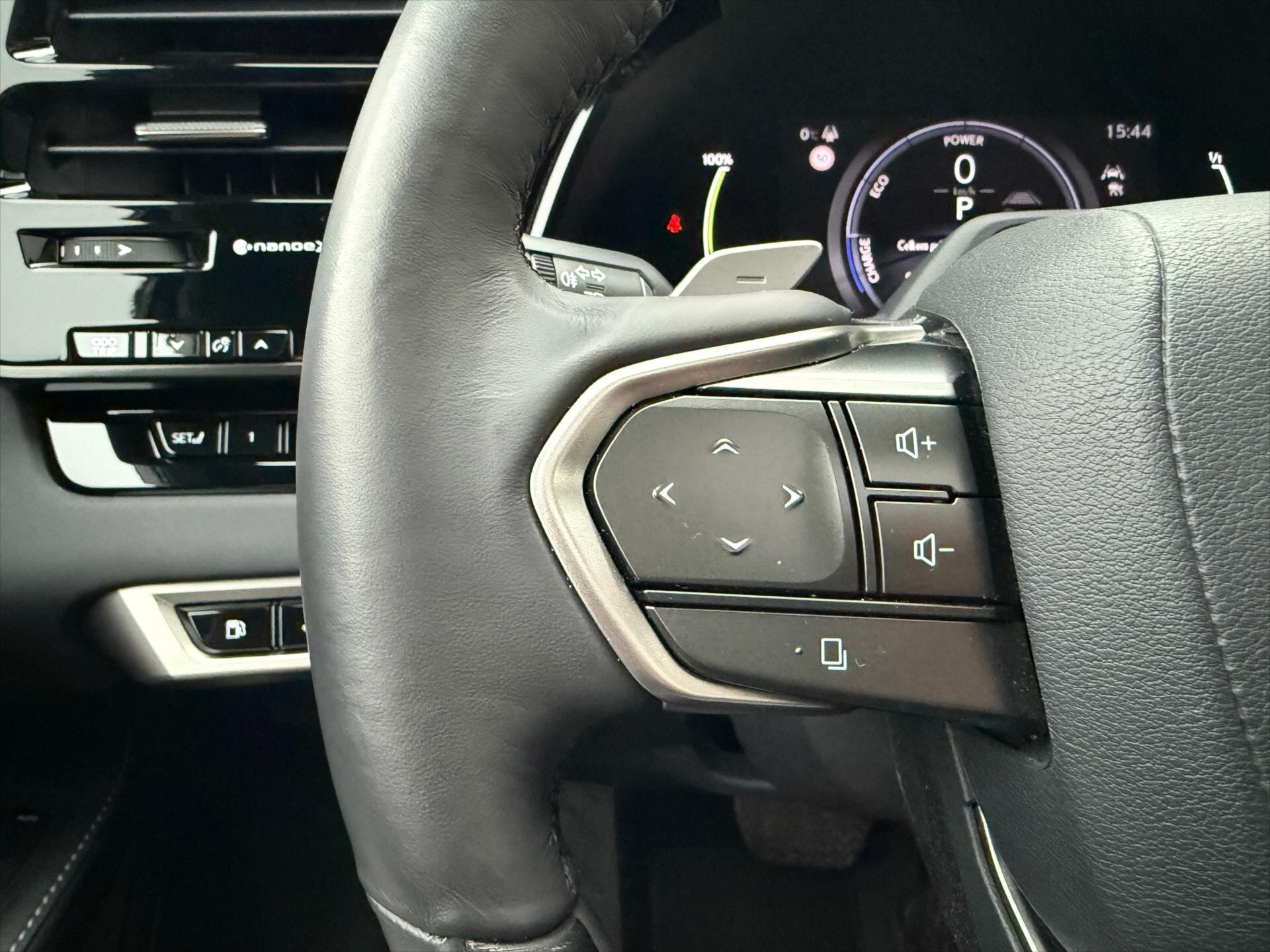 Lexus RX SUV 2,5 l 136 kw