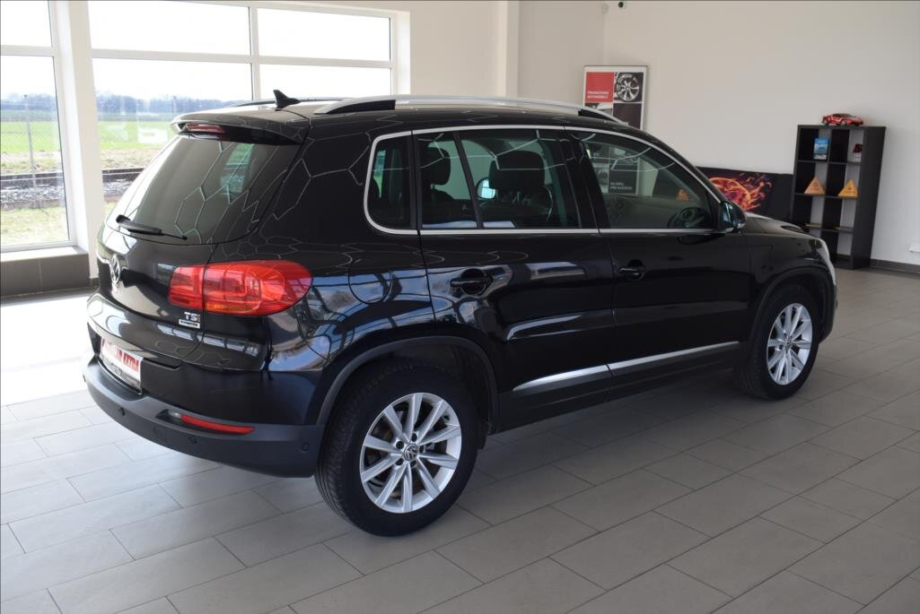 Volkswagen Tiguan SUV / Terénní 1,4 l 90 kw