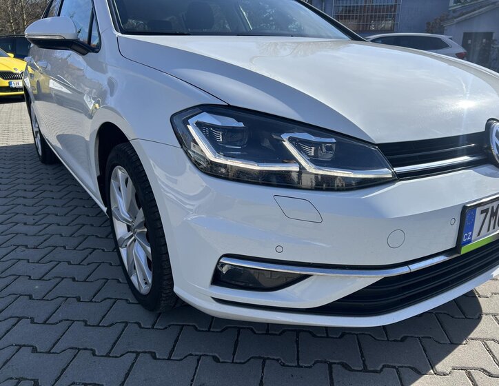 Volkswagen Golf Kombi 2,0 l 110 kw