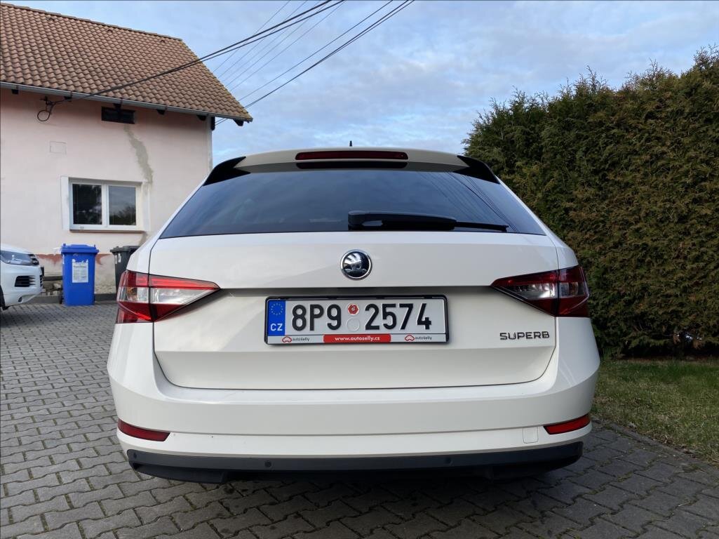 Škoda Superb Kombi 2,0 l 110 kw