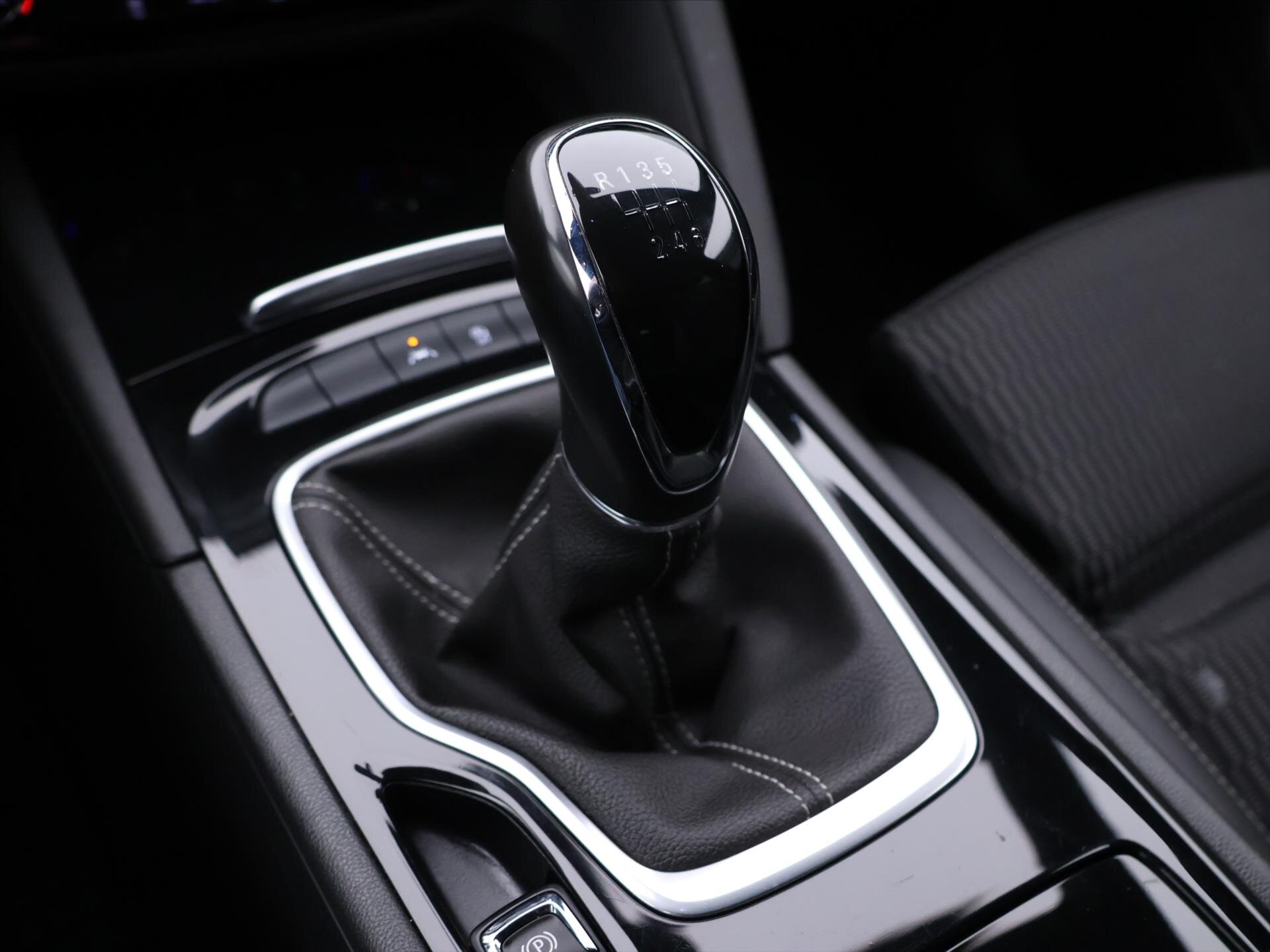 Opel Insignia Kombi 1,5 l 90 kw