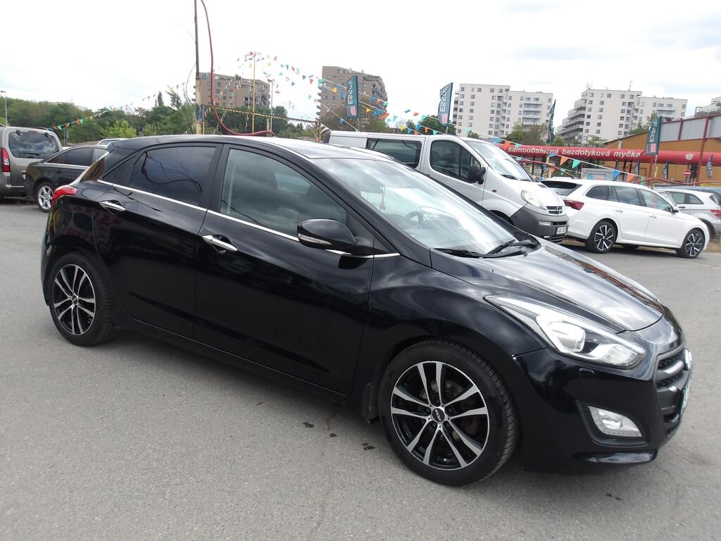 Hyundai i30 Hatchback 1,6 l 81 kw