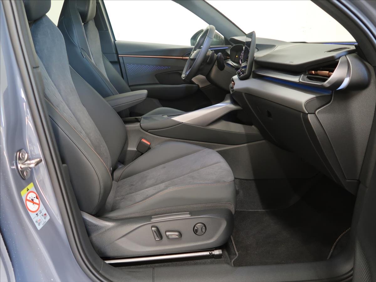 Cupra Terramar SUV / Terénní 2,0 l 195 kw