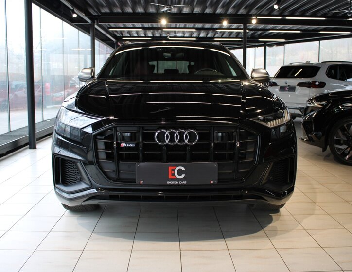 Audi SQ8 SUV / Terénní 4,0 l 320 kw