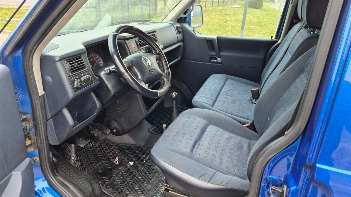 Volkswagen Caravelle Kombi 2,5 l 75 kw