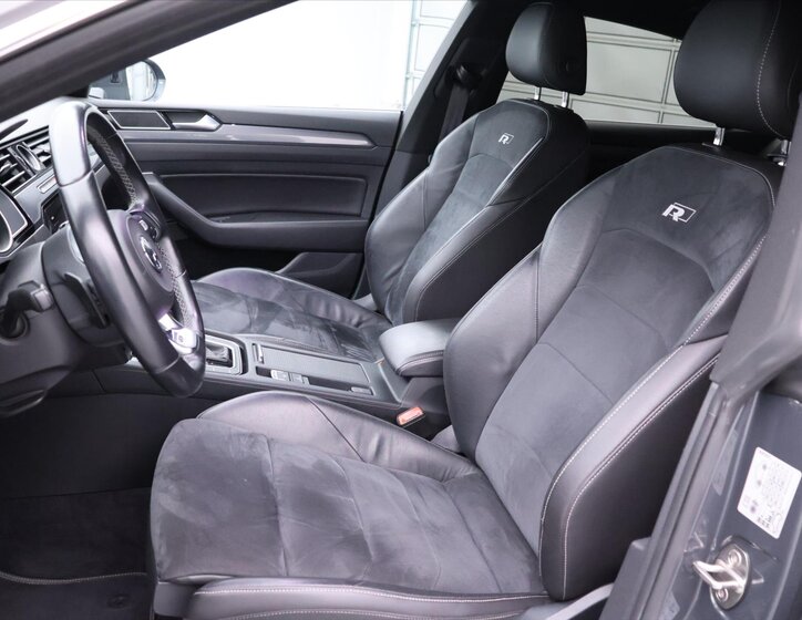 Volkswagen Arteon 11