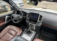 Toyota Land Cruiser SUV / Terénní 4,5 l 186 kw