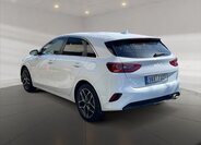 KIA Ceed 4