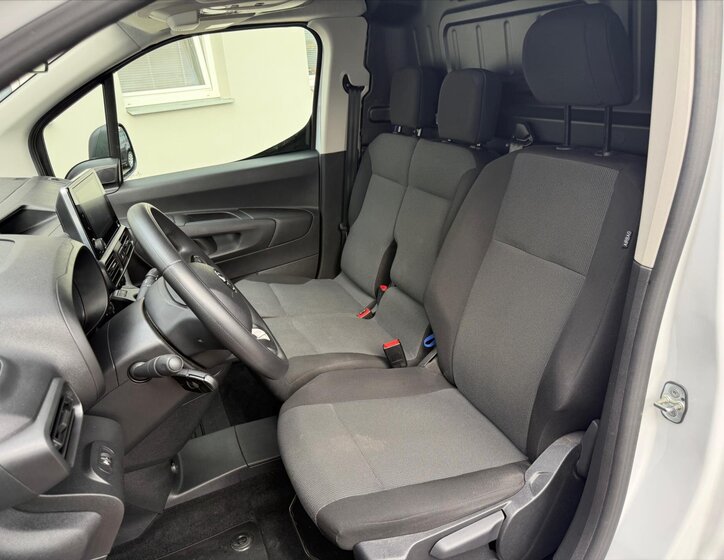 Toyota ProAce City 10