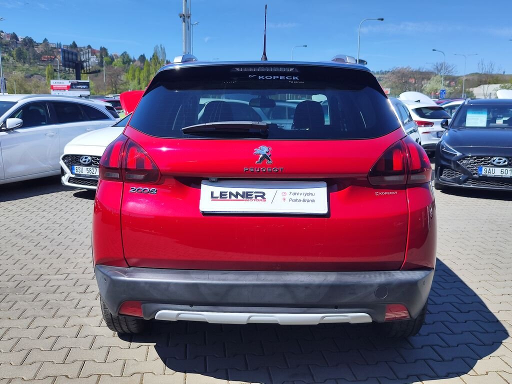 Peugeot 2008 SUV / Terénní 1,2 l 81 kw