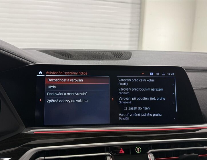 BMW X7 Kombi 3,0 l 250 kw