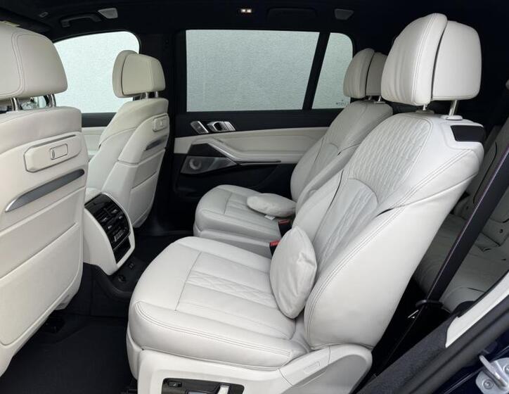 BMW X7 7