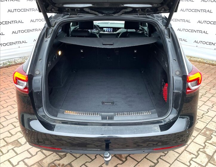 Opel Insignia Kombi 1,5 l 121 kw