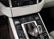 Porsche Macan 16