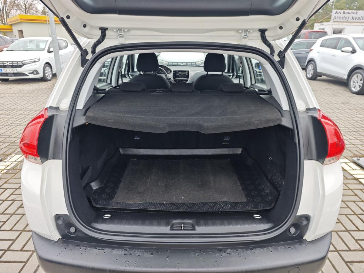 Peugeot 2008 SUV / Terénní 1,2 l 60 kw