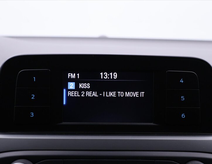 Ford Focus Kombi 999,0 74 kw