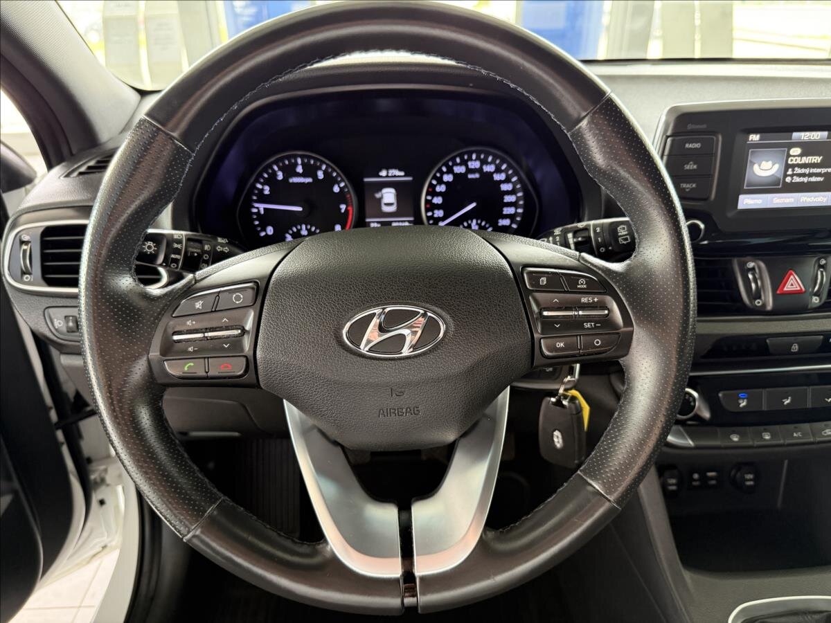 Hyundai i30 Kombi 1,4 l 103 kw