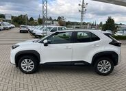 Toyota Yaris Cross 3