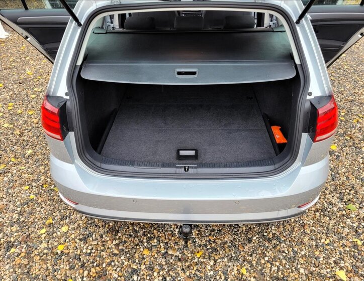 Volkswagen Golf Kombi 999,0 85 kw