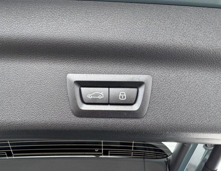 BMW X1 SUV 2,0 l 120 kw